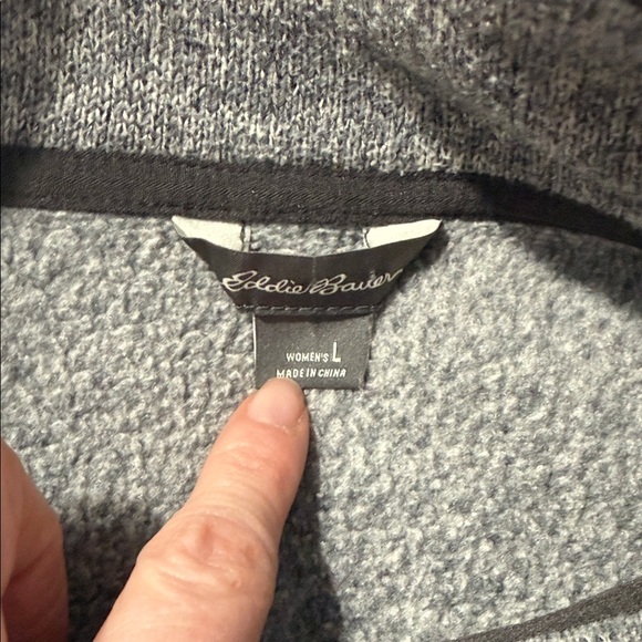 Eddie Bauer Women’s Gray Quarter Snap Pullover Sweatshirt Pockets Size Large - Picture 3 of 8